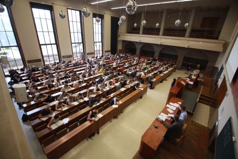 Charles University Third Faculty of Medicine in english in prague